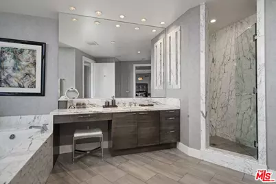 10776 Wilshire Blvd #1802, Los Angeles, CA 90024 - Photo 24