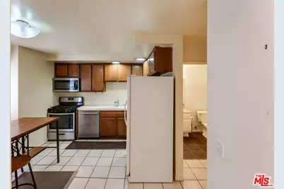 11940 Weddington St #17, Valley Village, CA 91607 - Photo 14