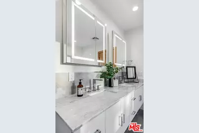 421 N Catalina St, Burbank, CA 91505 - Photo 30