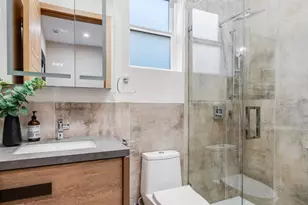 421 N Catalina St, Burbank, CA 91505 - Photo 16