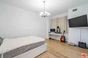 20318 Blythe St, Winnetka, CA 91306 - Photo 16