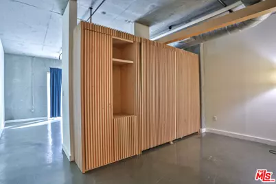 645 W 9th St #201, Los Angeles, CA 90015 - Photo 6