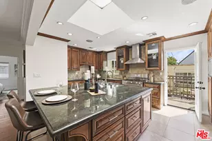 1114 S La Peer Dr, Los Angeles, CA 90035 - Photo 8