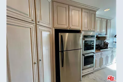 750 S Bundy Dr #203, Los Angeles, CA 90049 - Photo 10