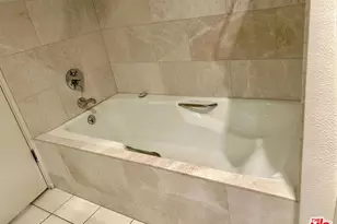 750 S Bundy Dr, Los Angeles, CA 90049 - Photo 18