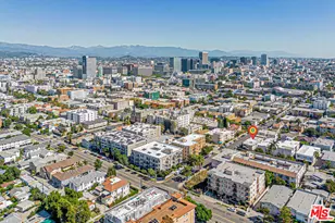 940 S Gramercy Pl, Los Angeles, CA 90019 - Photo 30