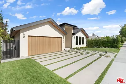 13949 Cumpston St, Sherman Oaks, CA 91401 - Photo 4