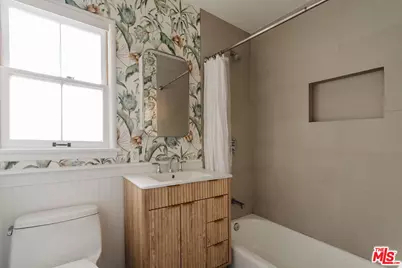 1528 Yale St #5, Santa Monica, CA 90404 - Photo 12
