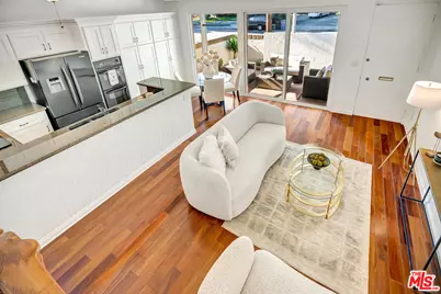 350 N Clybourn Ave #36, Burbank, CA 91505 - Photo 12