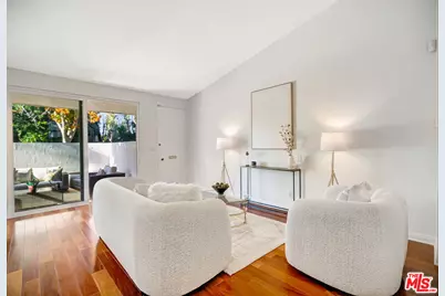 350 N Clybourn Ave #36, Burbank, CA 91505 - Photo 4