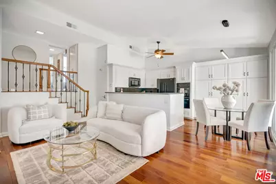 350 N Clybourn Ave #36, Burbank, CA 91505 - Photo 1