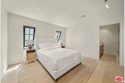 180 S Vista St, Los Angeles, CA 90036 - Photo 12