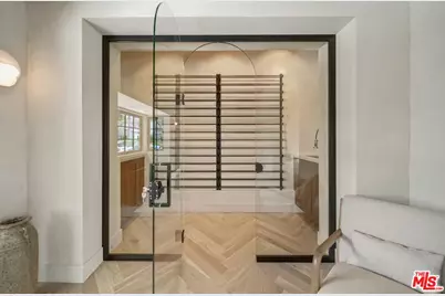 180 S Vista St, Los Angeles, CA 90036 - Photo 6