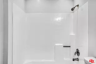 511 S Carondelet St, Los Angeles, CA 90057 - Photo 12