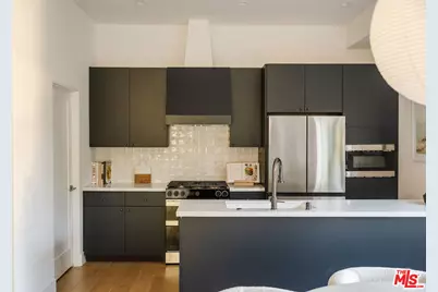 1803 S Orange Dr, Los Angeles, CA 90019 - Photo 6