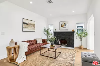 1320 W 51st Pl, Los Angeles, CA 90037 - Photo 6