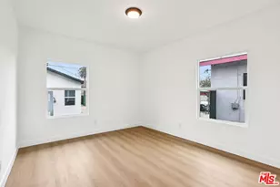 1320 W 51st Pl, Los Angeles, CA 90037 - Photo 36