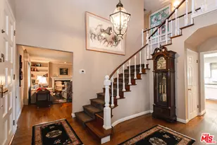 4221 Jubilo Dr, Tarzana, CA 91356 - Photo 2