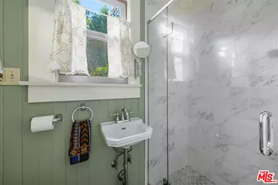 1049 Elden Ave, Los Angeles, CA 90006 - Photo 20