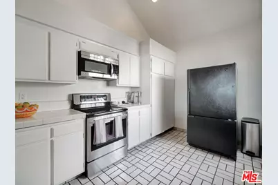 1900 Vine St #306, Los Angeles, CA 90068 - Photo 20