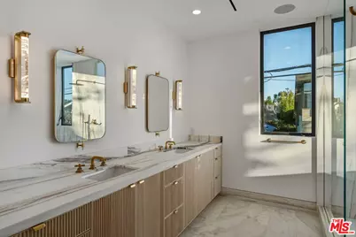 738 Palms Blvd, Venice, CA 90291 - Photo 30