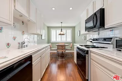 17171 Palisades Cir, Pacific Palisades, CA 90272 - Photo 4