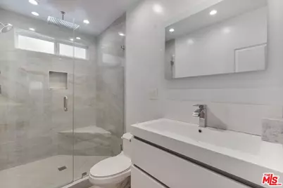 3806 Ocean Front Walk, Marina del Rey, CA 90292 - Photo 34
