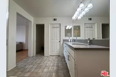 719 W Avenue Q10, Palmdale, CA 93551 - Photo 24