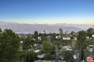 12966 Galewood St, Studio City, CA 91604 - Photo 36