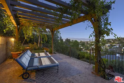 12966 Galewood St, Studio City, CA 91604 - Photo 36