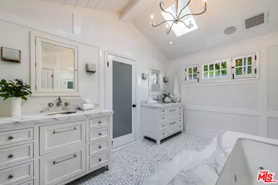 12966 Galewood St, Studio City, CA 91604 - Photo 24