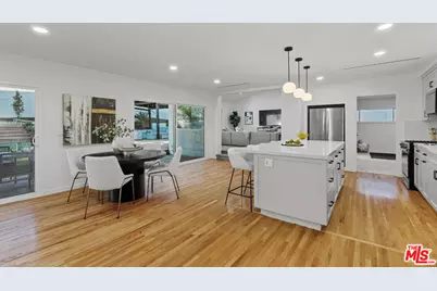 4210 N Sepulveda Blvd, Sherman Oaks, CA 91403 - Photo 6
