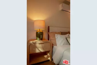 2046 S Burnside Ave, Los Angeles, CA 90016 - Photo 28