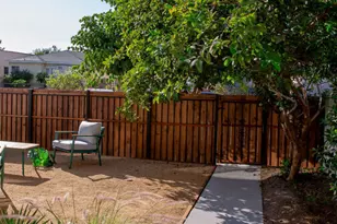 2046 S Burnside Ave, Los Angeles, CA 90016 - Photo 36