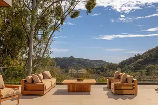 12752 Mulholland Dr, Beverly Hills, CA 90210 - Photo 24