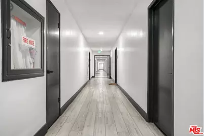 8011 Romaine St, Los Angeles, CA 90046 - Photo 36