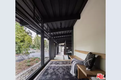 6009 Bonsall Dr, Malibu, CA 90265 - Photo 14