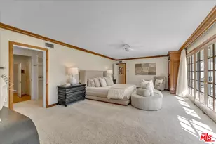 16560 Park Ln Cir, Los Angeles, CA 90049 - Photo 38