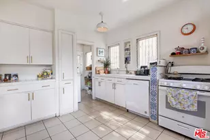 7471 Clinton St, Los Angeles, CA 90036 - Photo 10