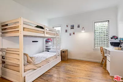 7471 Clinton St, Los Angeles, CA 90036 - Photo 14