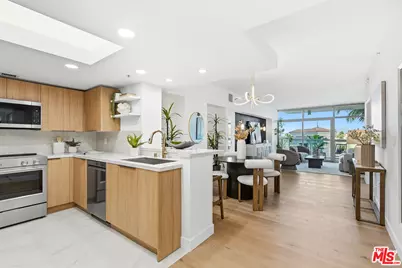 13700 Marina Pointe Dr #511, Marina del Rey, CA 90292 - Photo 1