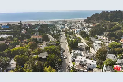 257 Entrada Dr, Santa Monica, CA 90402 - Photo 40