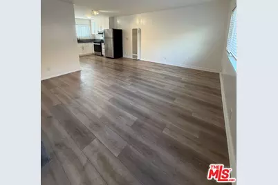 6544 S Victoria Ave, Los Angeles, CA 90043 - Photo 10