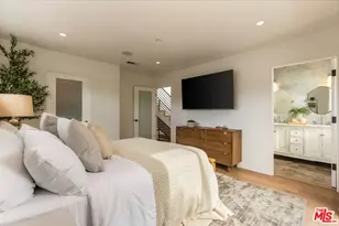 645 N Hayworth Ave, Los Angeles, CA 90048 - Photo 20