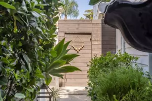 645 N Hayworth Ave, Los Angeles, CA 90048 - Photo 32