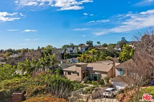 201 Tavistock Ave, Los Angeles, CA 90049 - Photo 32