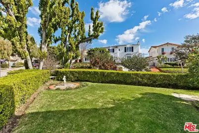 201 Tavistock Ave, Los Angeles, CA 90049 - Photo 4