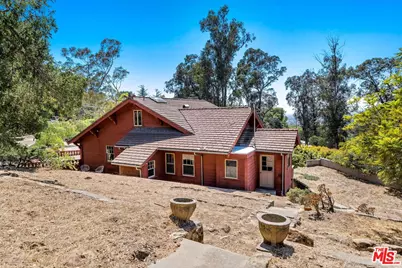 1060 Tremonto Rd, Santa Barbara, CA 93103 - Photo 48