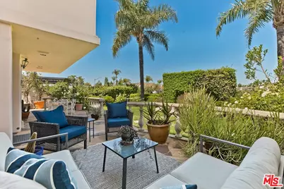 12683 Promontory Rd, Los Angeles, CA 90049 - Photo 36