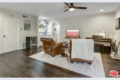 16424 Bubbling View Cir, Cerritos, CA 90703 - Photo 18